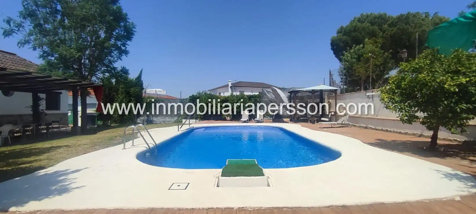 Piscina de Casa o xalet en venda en Écija amb Calefacció, Jardí privat i Terrassa