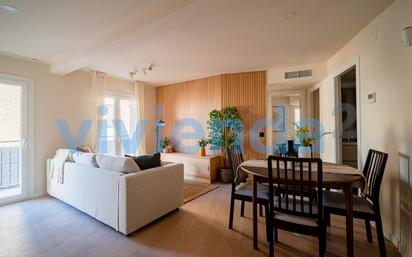 Living room of Flat to rent in  Madrid Capital  with Air Conditioner and Balcony