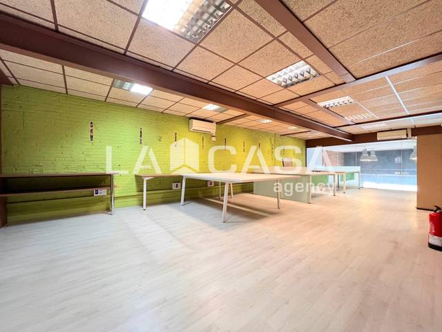 Local comercial en Venta en Avinguda d'Alfons XIII en Gorg