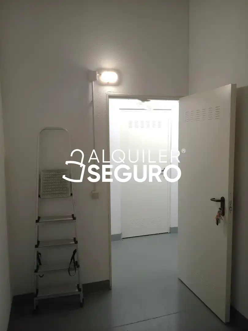 Attic for rent in Arroyo de la Encomienda  with Heating, Terrace and Storage room