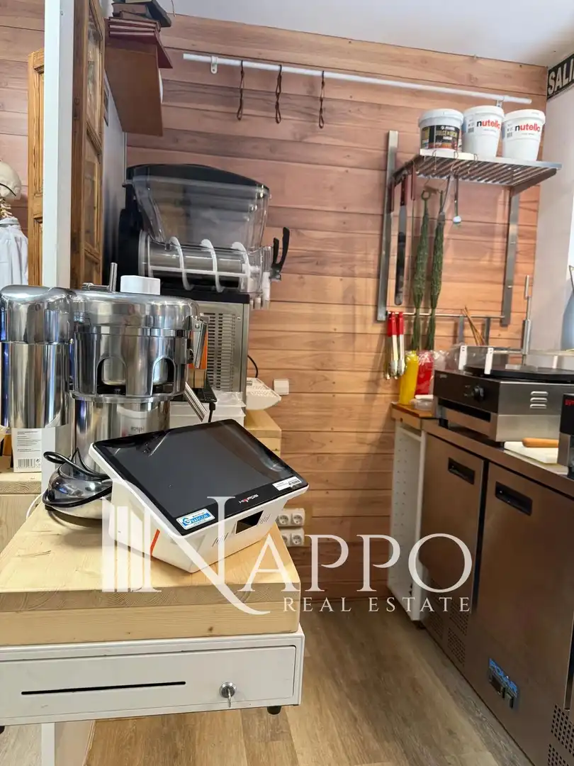 Commercial properties for rent in  Palma de Mallorca  with Air Conditioner, Internet and Alarm
