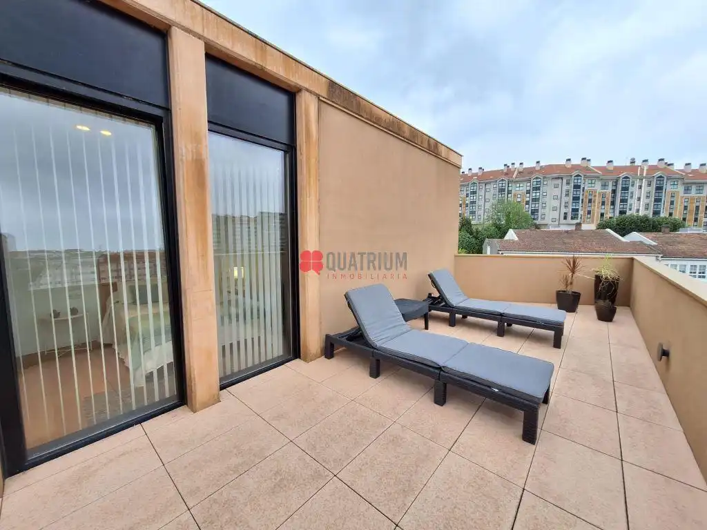 Terraza de Piso de alquiler en Santiago de Compostela  con Calefacción, Terraza y Amueblado