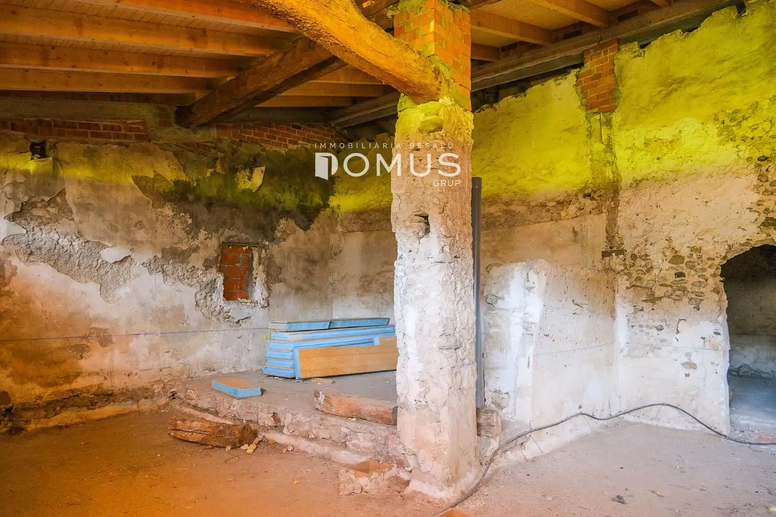 Country homes for sale in Besalú  with Private garden