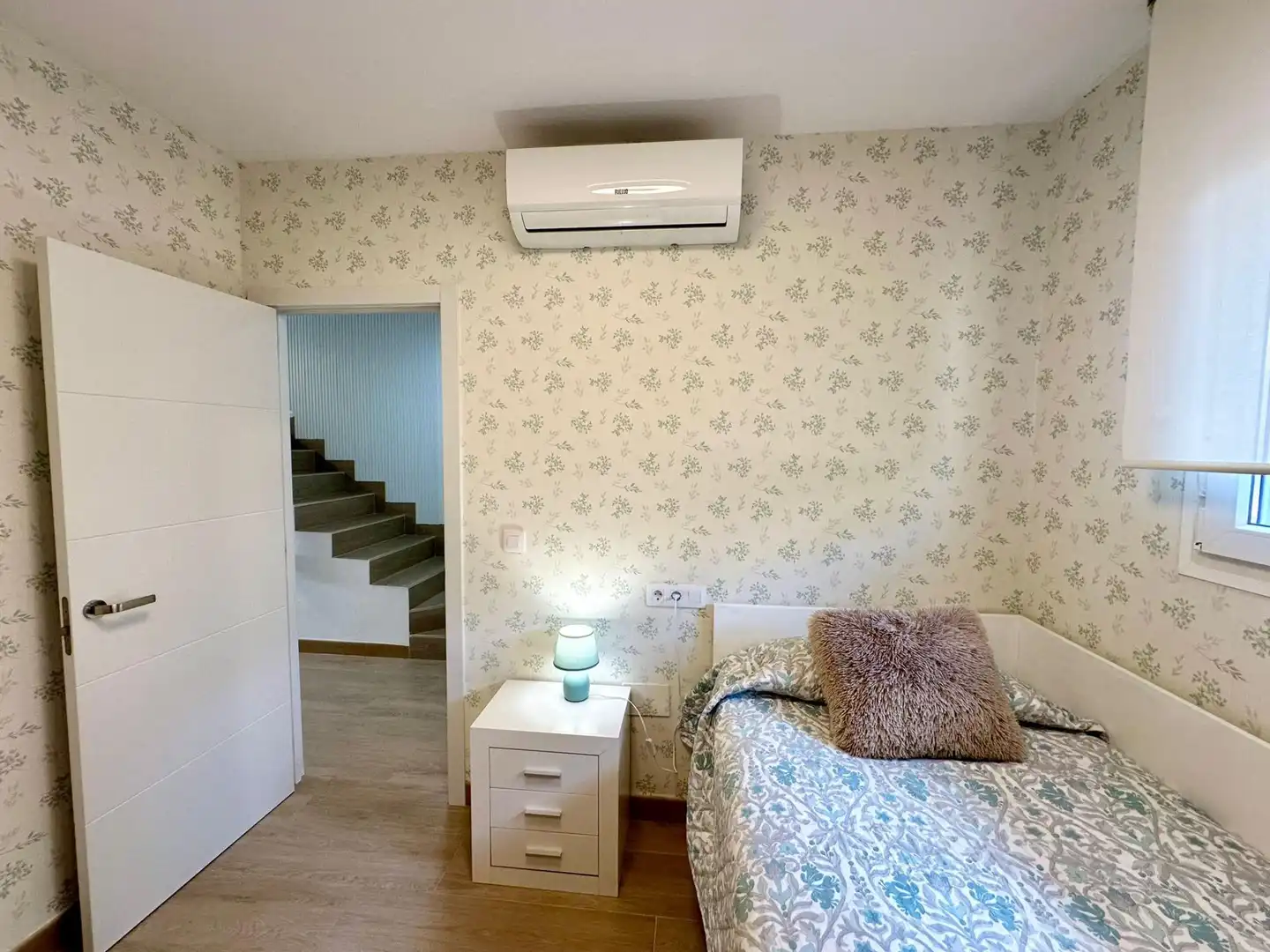 Bedroom of Detached homes for sale in Roquetas de Mar  with Air Conditioner, Heating and Furnished