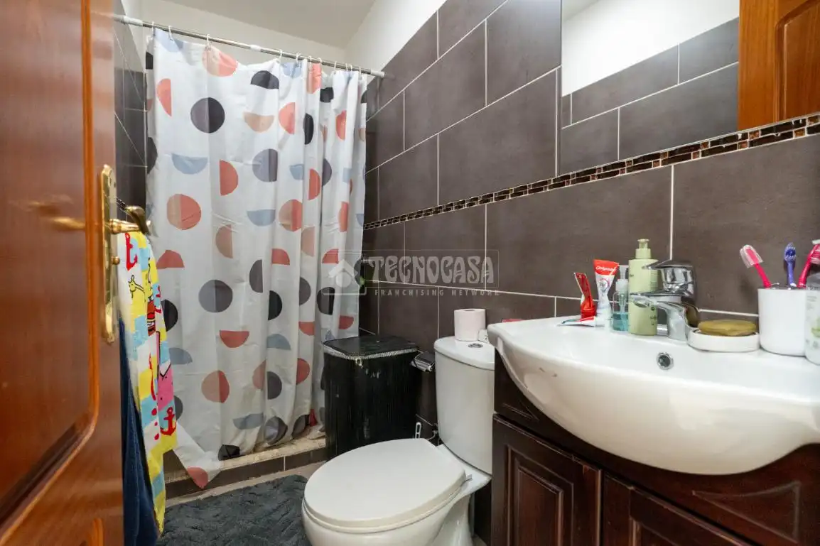 Baño de Piso en venta en Granadilla de Abona con Trastero