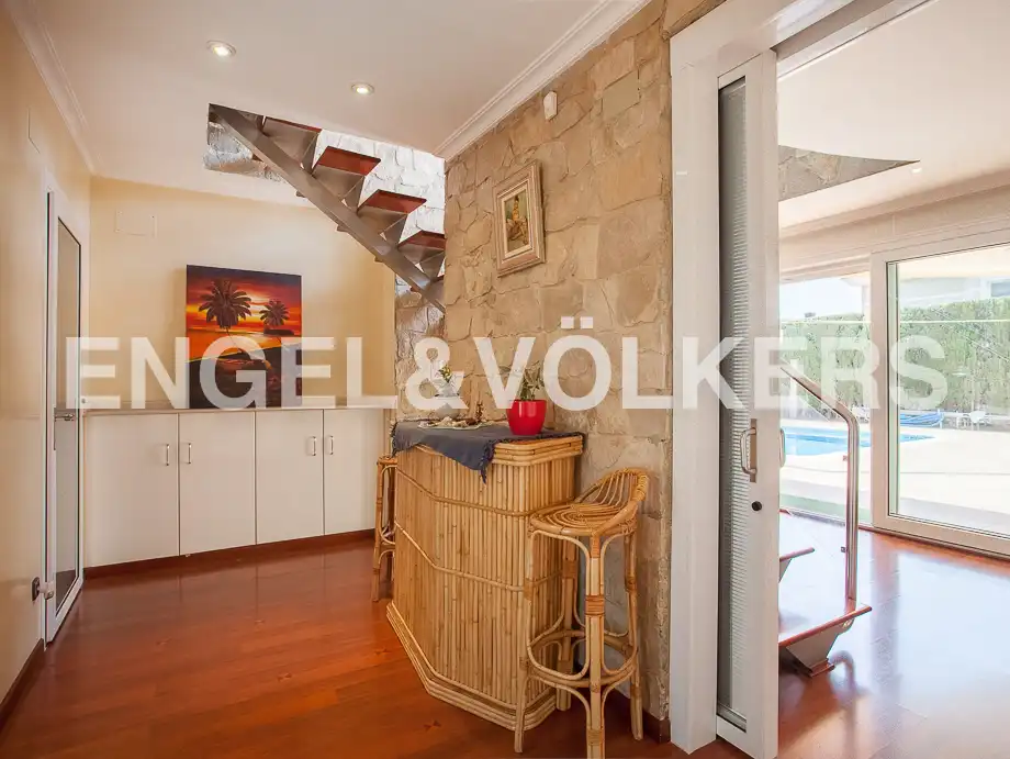 Casa o chalet en venta en Serra con Calefacción, Jardín privado y Trastero