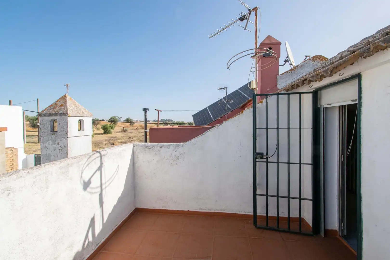 Terrassa de Casa adosada en venda en Castilleja de la Cuesta amb Aire condicionat, Calefacció i Terrassa