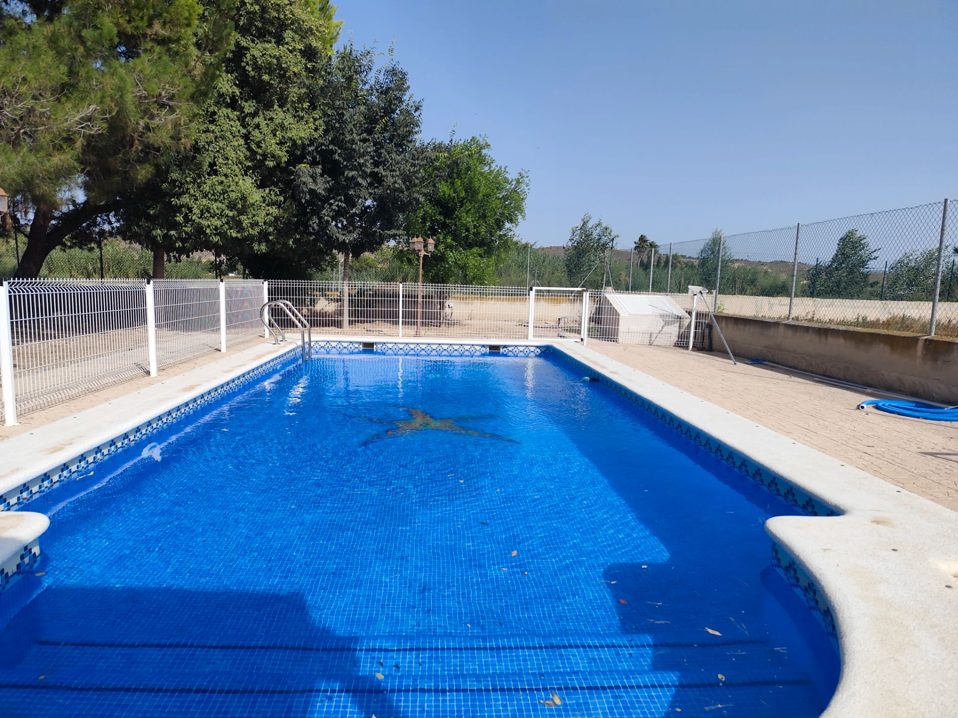 Schwimmbecken von Country house zum verkauf in Las Torres de Cotillas mit Klimaanlage, Heizung und Privatgarten