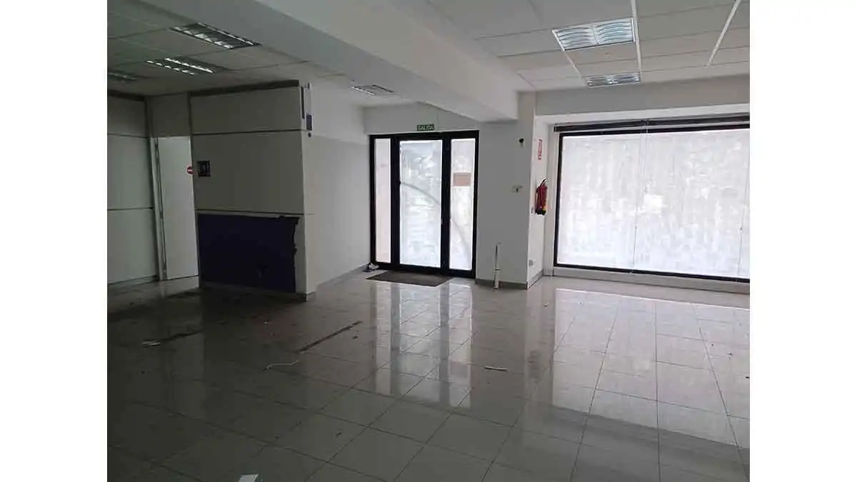 Local en venta en Tineo