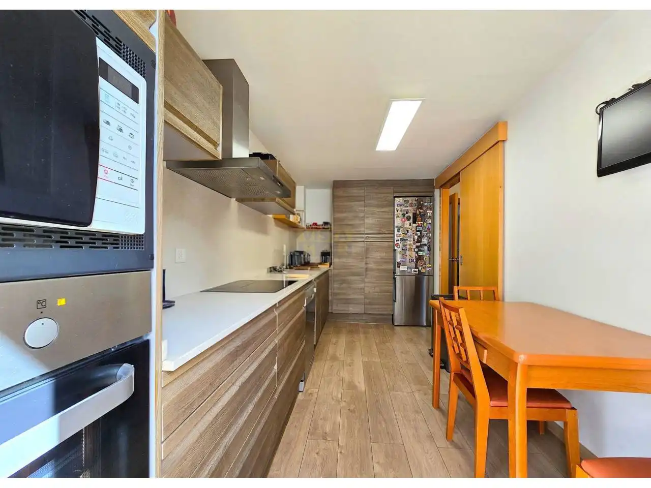 Cocina de Casa adosada en venta en Vilanova i la Geltrú con Aire acondicionado, Calefacción y Jardín privado