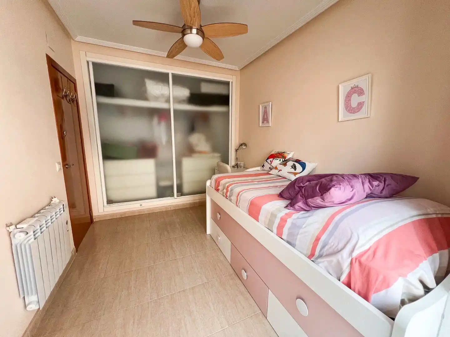 Habitación de Casa adosada en venta en Pilar de la Horadada con Aire acondicionado, Calefacción y Terraza