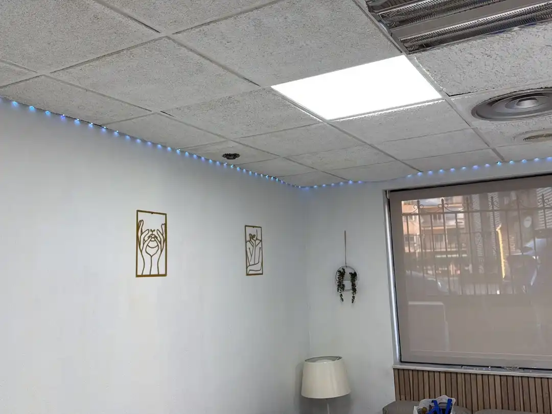Büro zur Miete in Granada mit Klimaanlage, Heizung und Möbliert