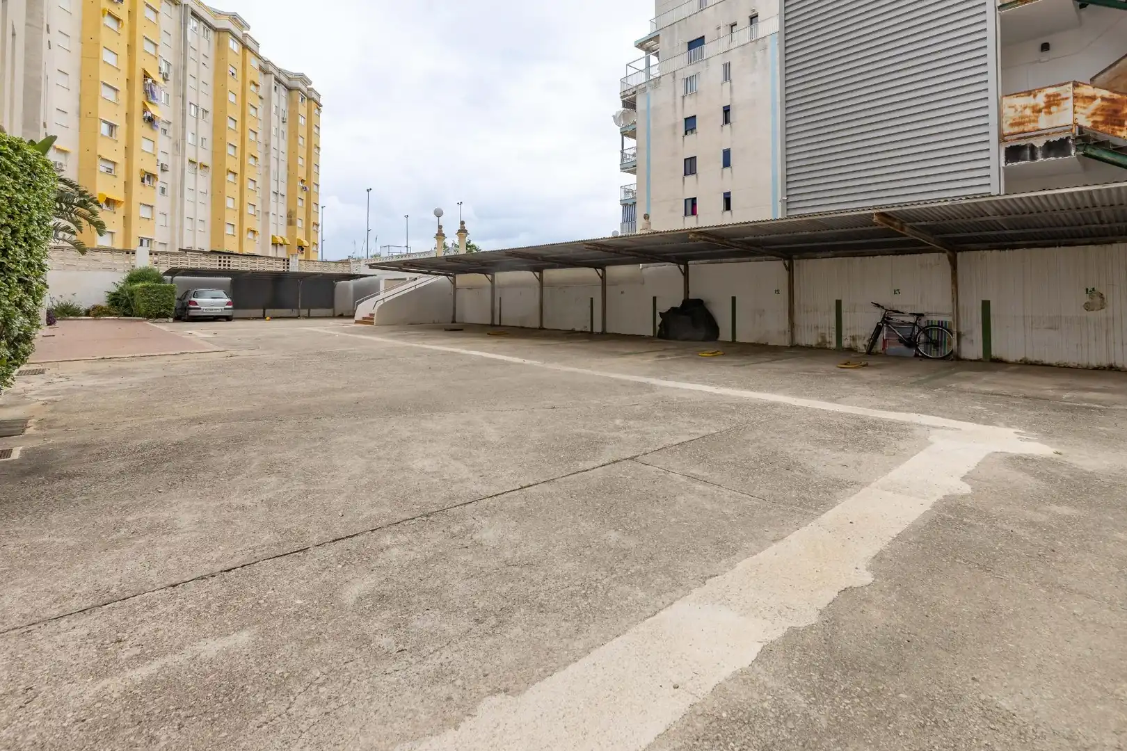 Parking of Flat for sale in Gandia  with Air Conditioner, Heating and Terrace