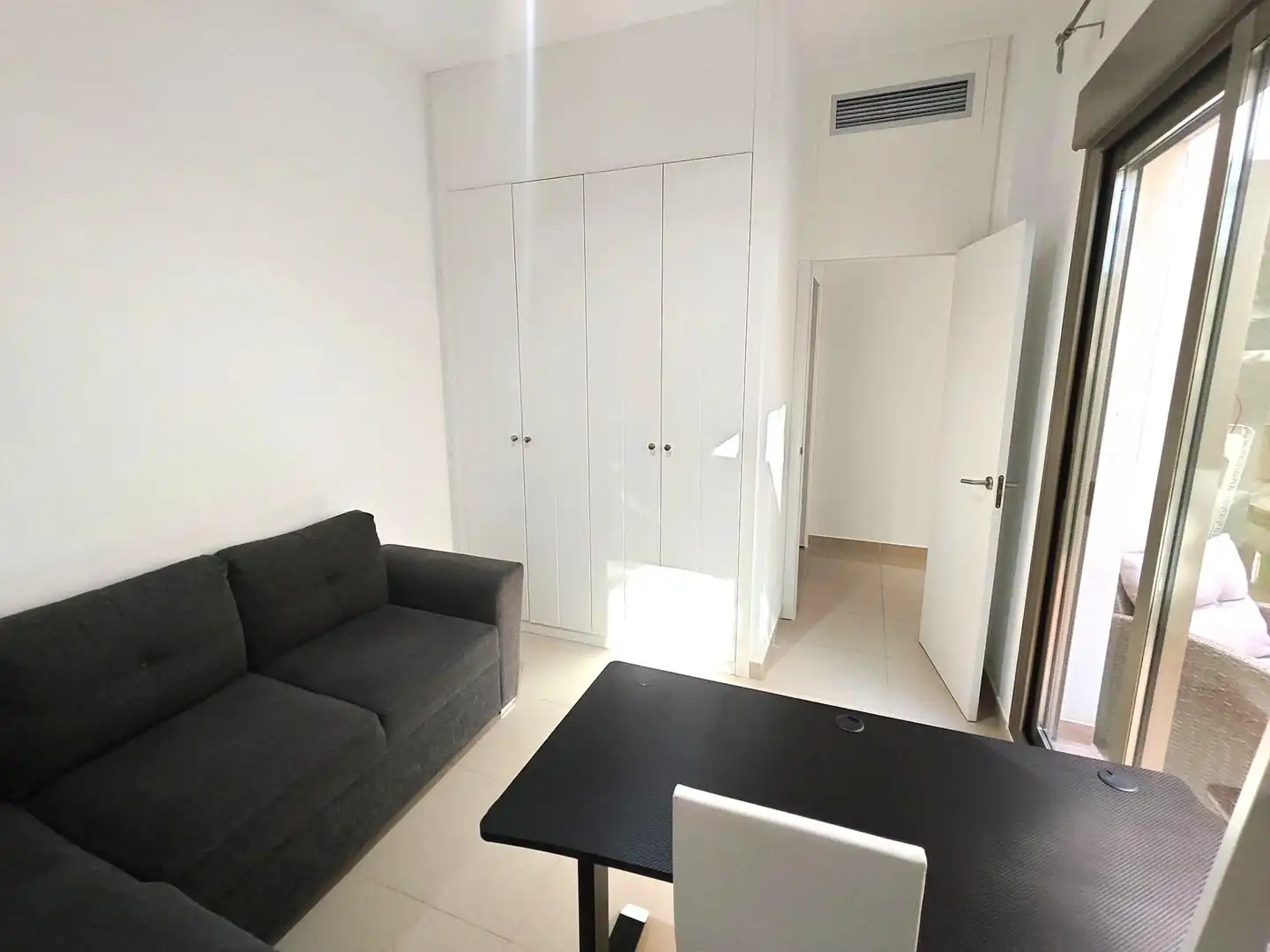 Dormitori de Casa o xalet en venda en Orihuela amb Aire condicionat, Terrassa i Traster
