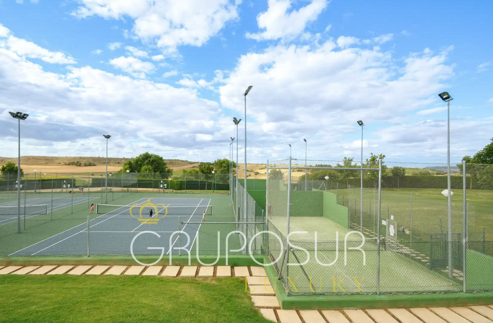 Jardín de Casa o chalet en venta en Valladolid con Calefacción, Jardín privado y Parquet