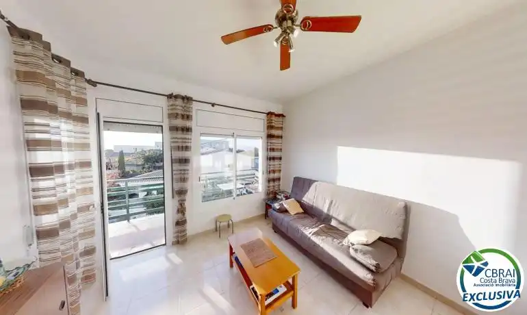 Apartamento con piscina en venta en Carrer Lisboa 14 2 5 14, imagen 2