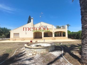 Villa con piscina in affitto a Partida ALGOROS 1244