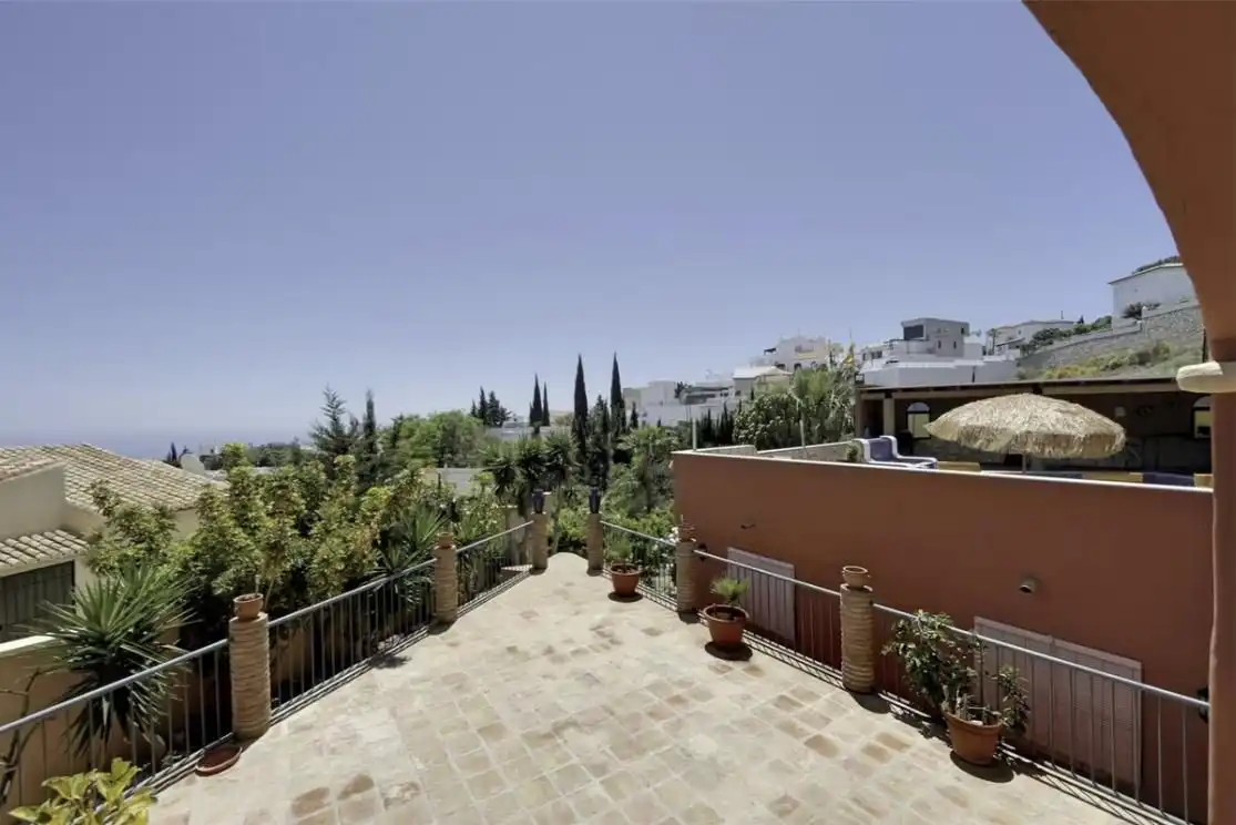 Villa mit Terrasse zum Verkauf in Calle Calle Roble, imagen 7