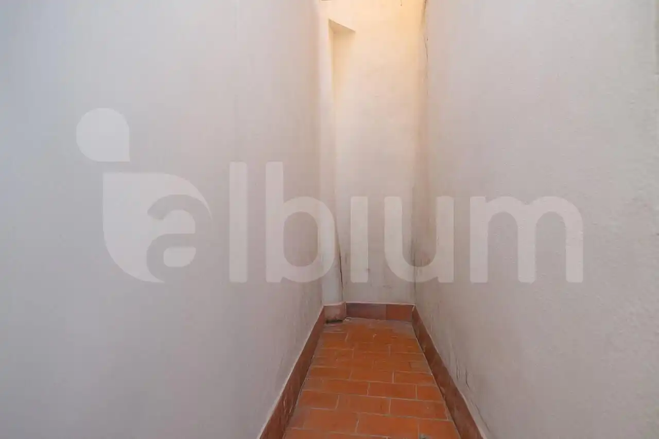 Local comercial en venda a Carrer JOSEP ANSELM CLAVE, imagen 30