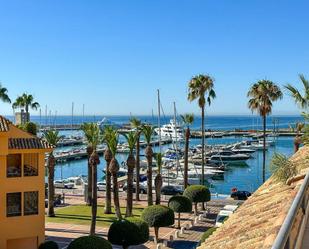 Vista exterior de Àtic en venda en Sotogrande amb Aire condicionat, Calefacció i Terrassa