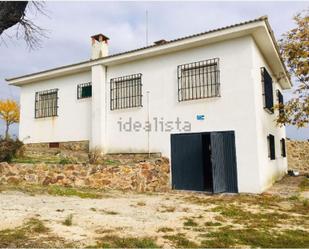 Vista exterior de Finca rústica en venda en Méntrida amb Piscina