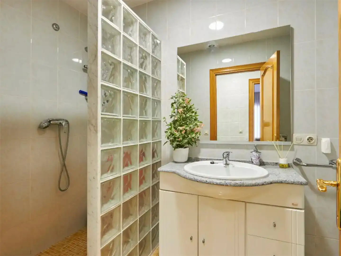 Baño de Casa o chalet en venta en Dosrius con Aire acondicionado, Piscina y Balcón