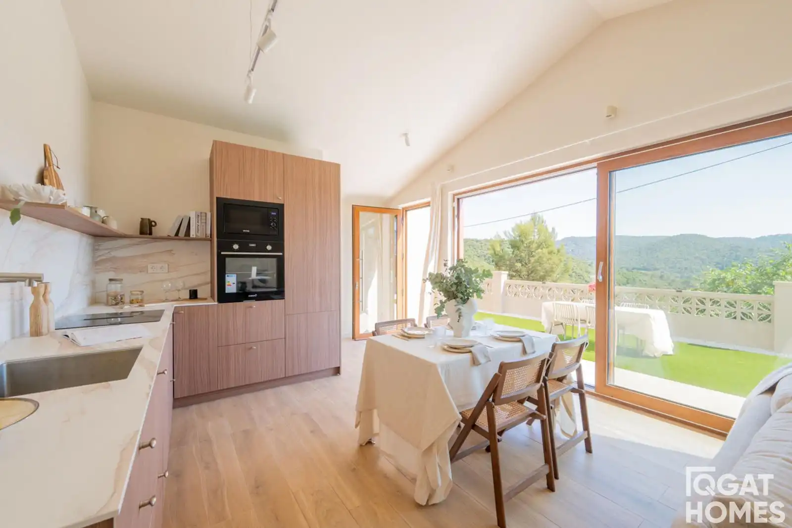 Cuina de Casa o xalet en venda en Sant Cugat del Vallès amb Aire condicionat, Calefacció i Terrassa