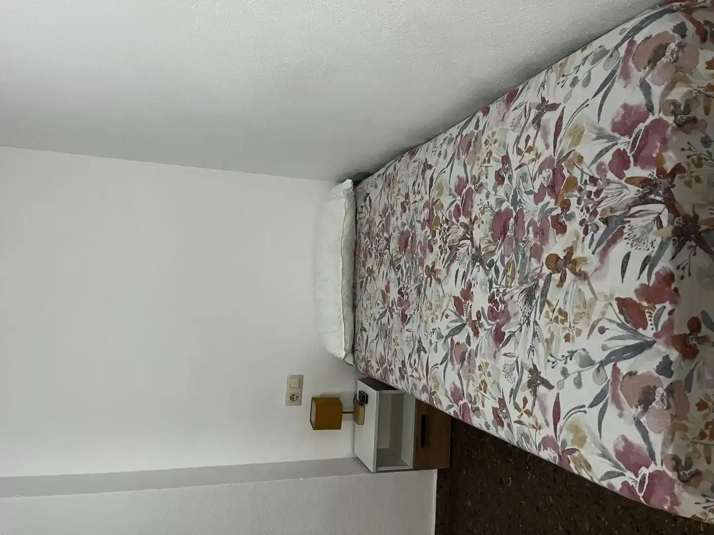 Habitación de Piso para compartir en Valencia con Aire acondicionado, Parquet y Amueblado
