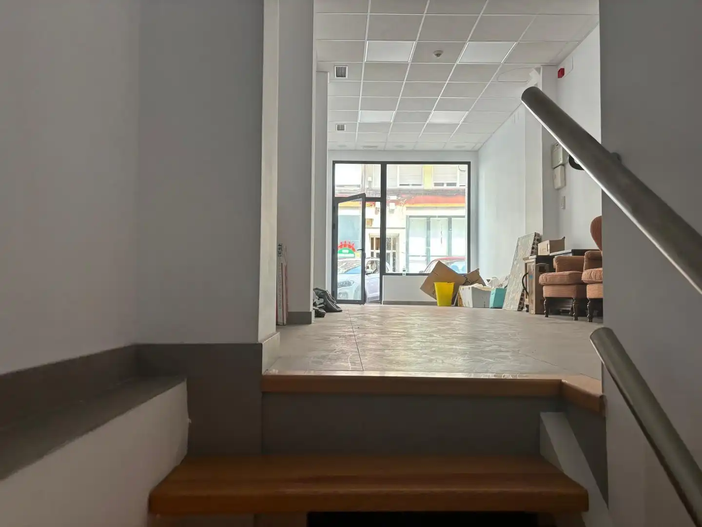 Business premises to rent in Calle JULIAN URBINA, imagen 3