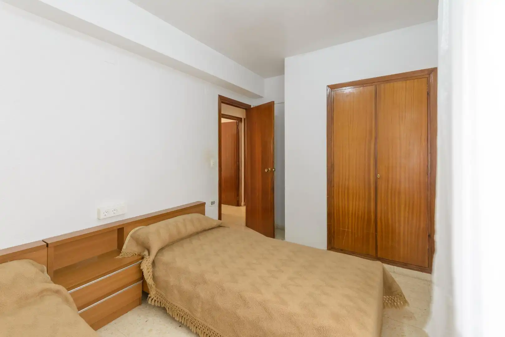 Dormitori de Pis en venda en Gandia amb Aire condicionat, Calefacció i Terrassa