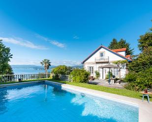 Piscina de Casa o xalet de lloguer en Redondela amb Jardí privat, Parquet i Terrassa