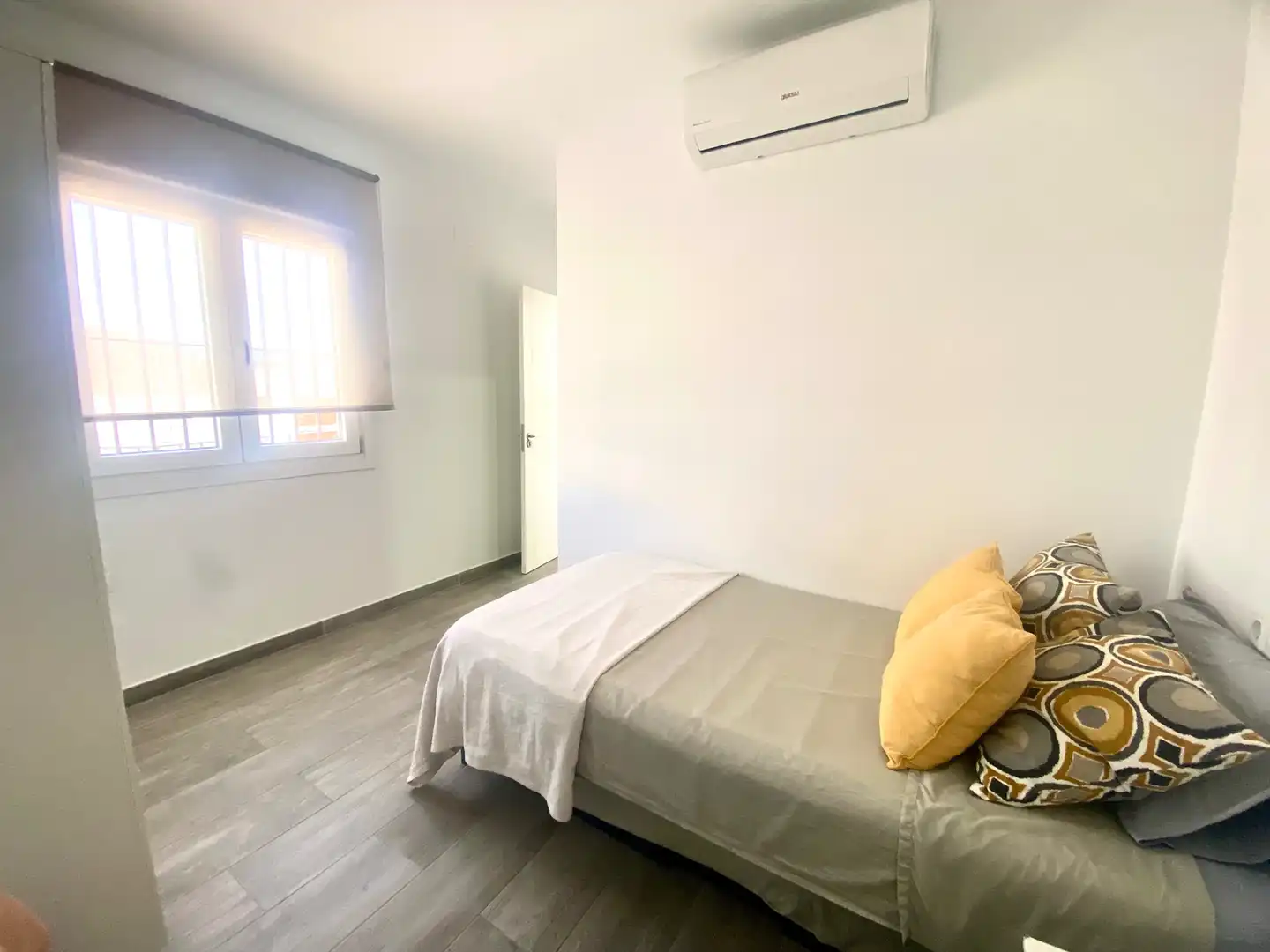 Dormitori de Dúplex en venda en Cádiz amb Aire condicionat, Traster i Moblat