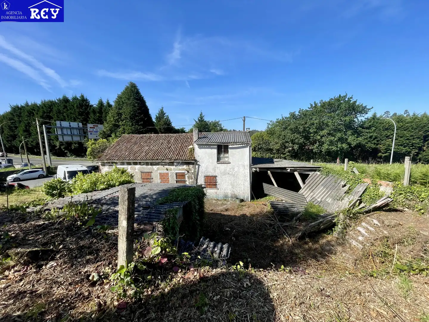 Vista exterior de Finca rústica en venda en Santiago de Compostela  amb Jardí privat i Traster