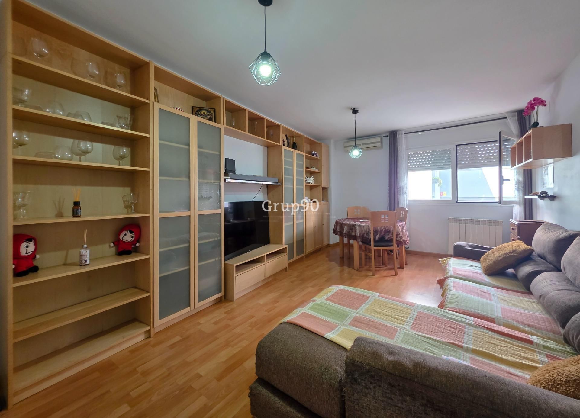 Living room of Flat for sale in Rosselló  with Air Conditioner, Heating and Terrace