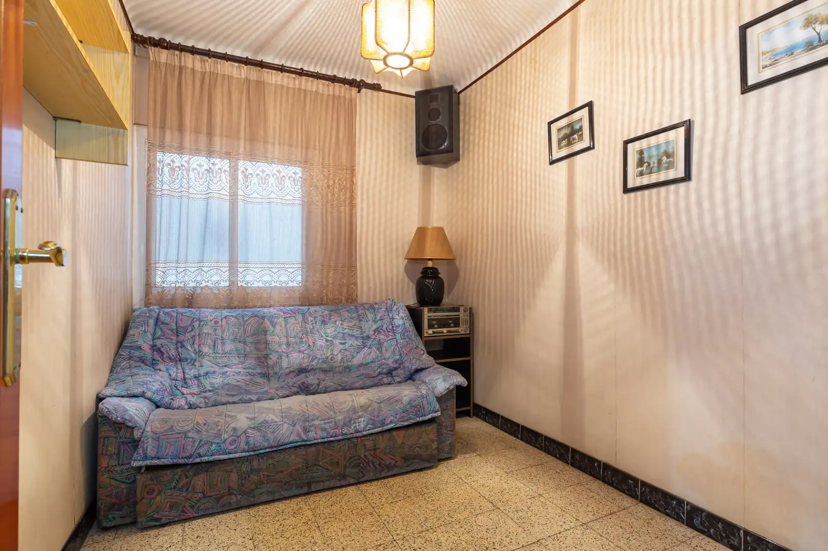 Sala de estar de Piso en venta en Sant Cugat del Vallès con Calefacción, Balcón y Alarma