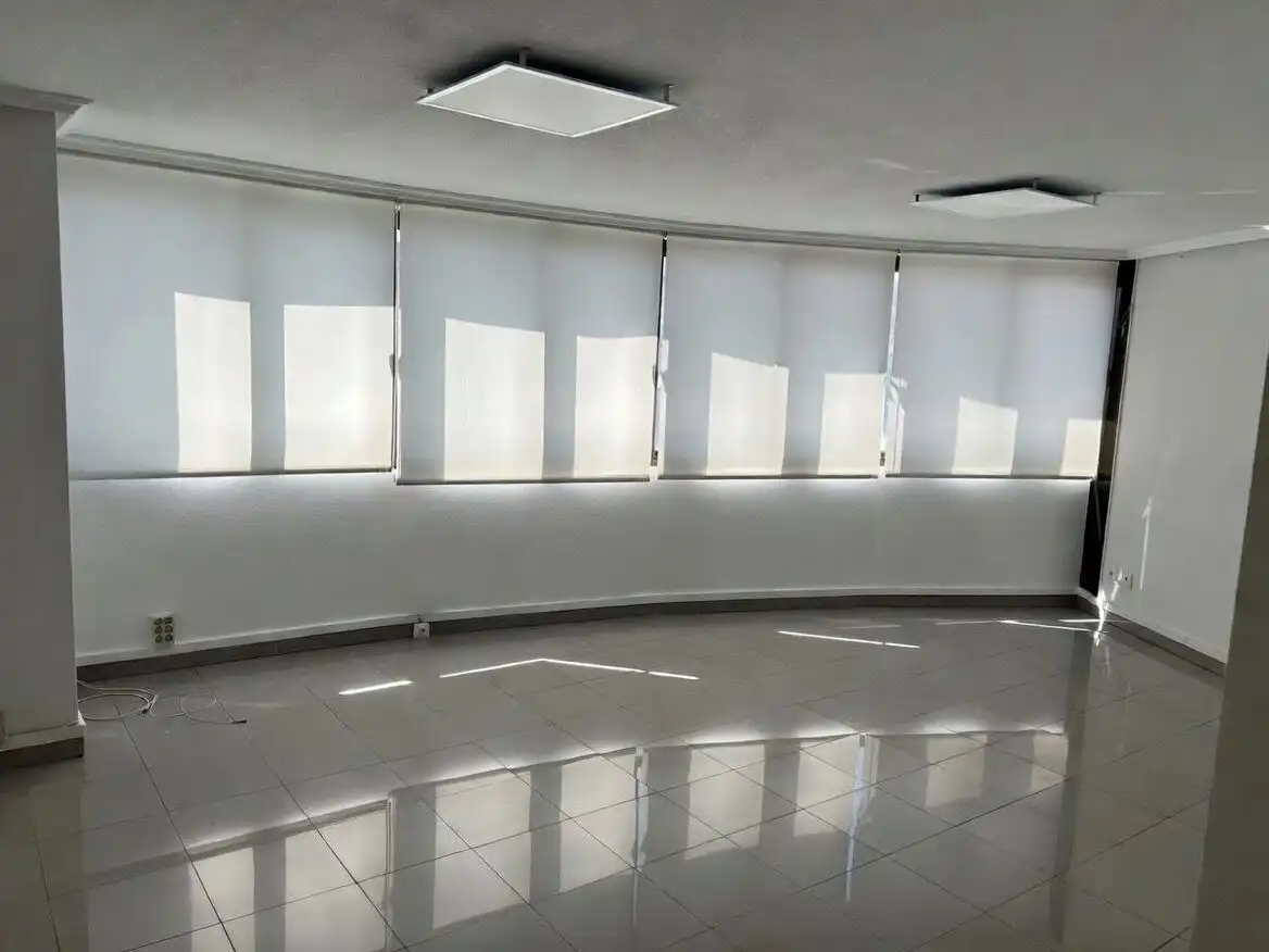 Büro zur Miete in Majadahonda mit Klimaanlage und Heizung