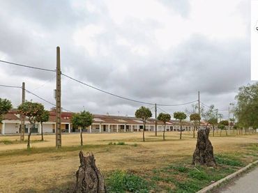 Casa amb jardí en venda a FERROCARRIL