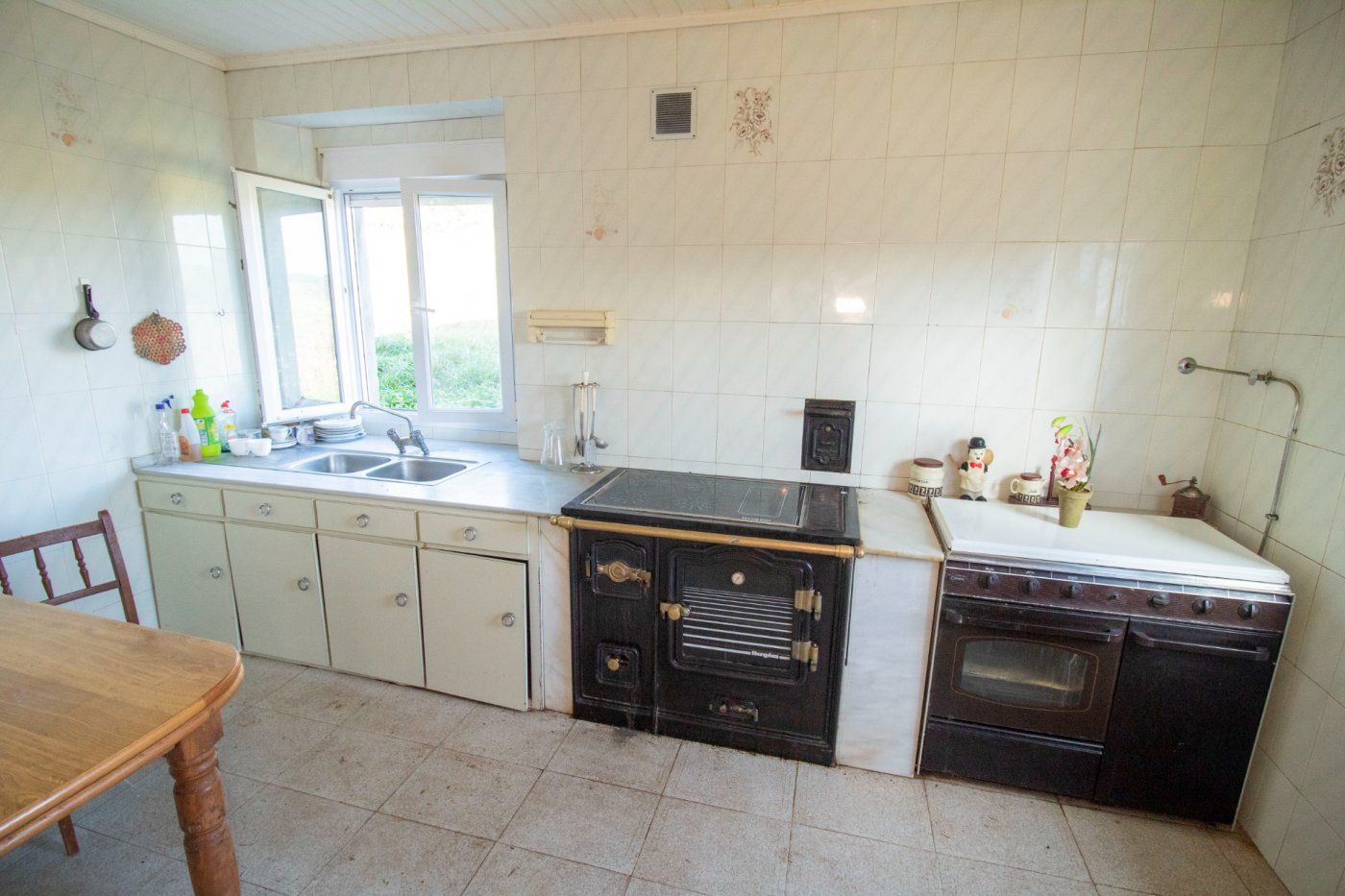 Cuina de Finca rústica en venda en Barreiros