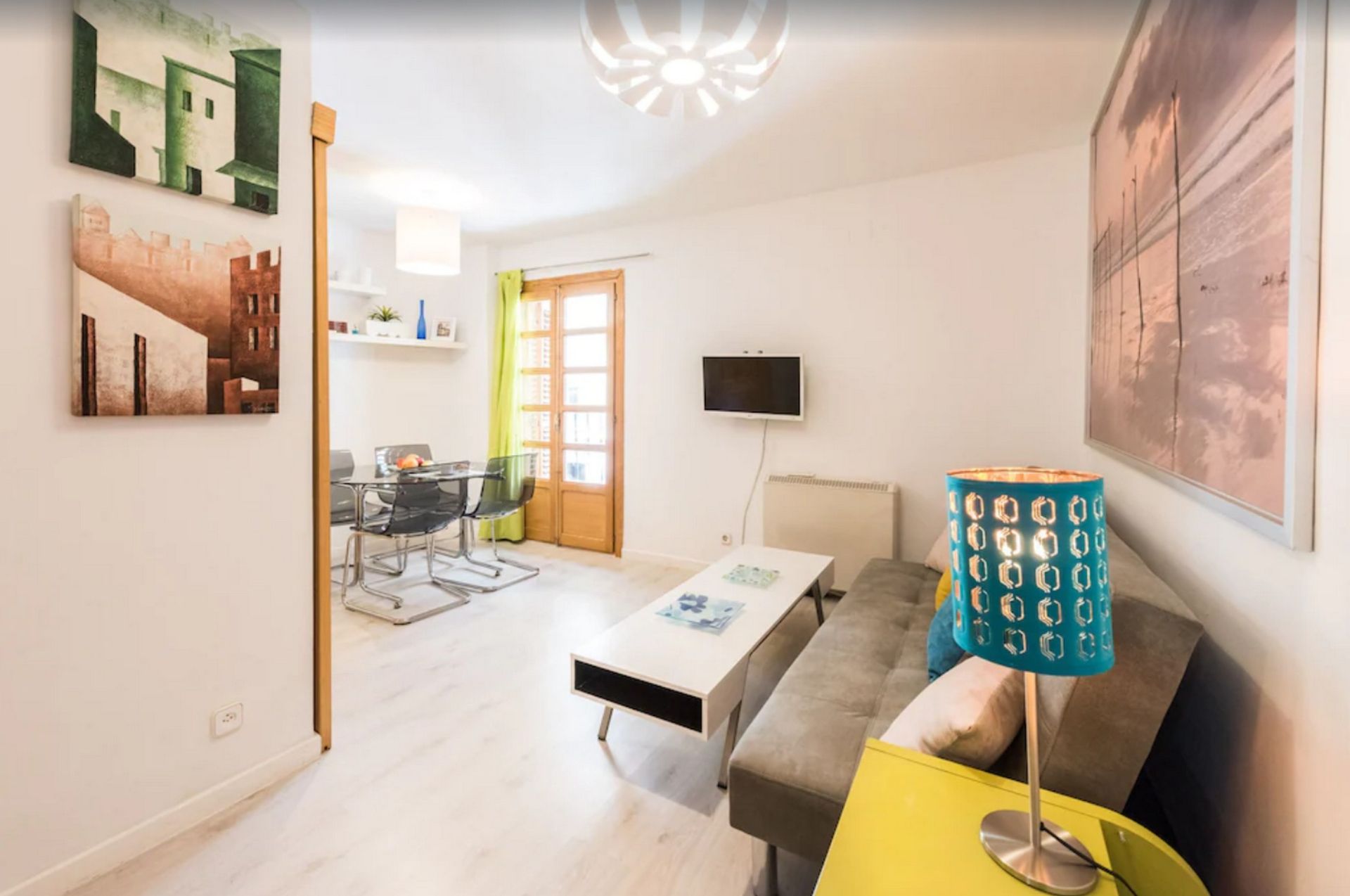 Living room of Flat to rent in Sant Boi de Llobregat  with Air Conditioner, Furnished and Microwave