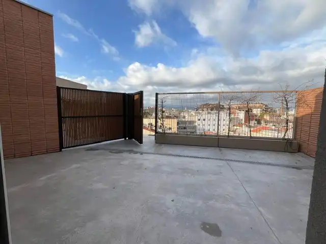 Flat with lift to rent in Centre - Sant Oleguer