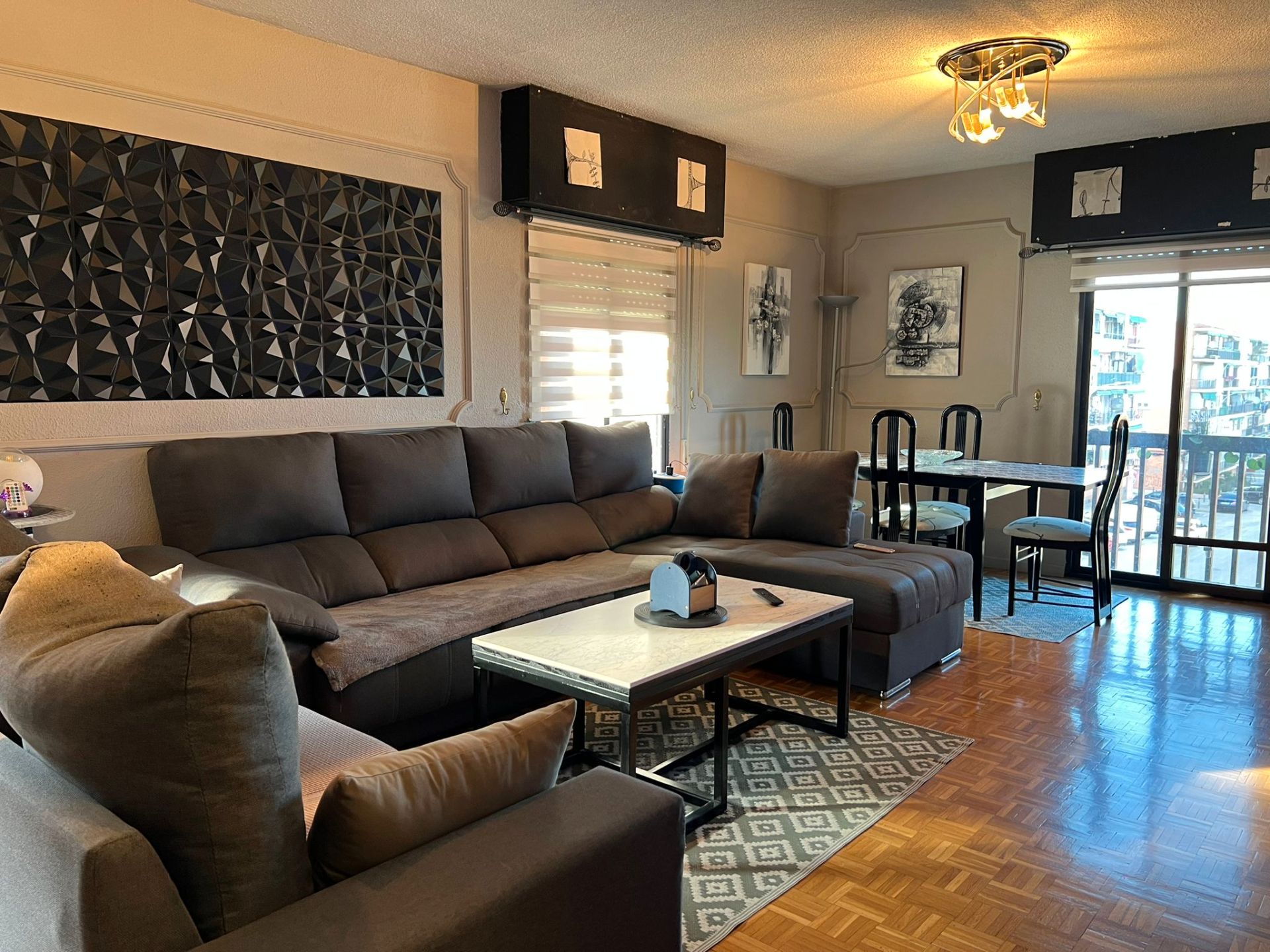 Wohnzimmer von Maisonette zum Verkauf in San Fernando de Henares mit Klimaanlage, Heizung und Parkett