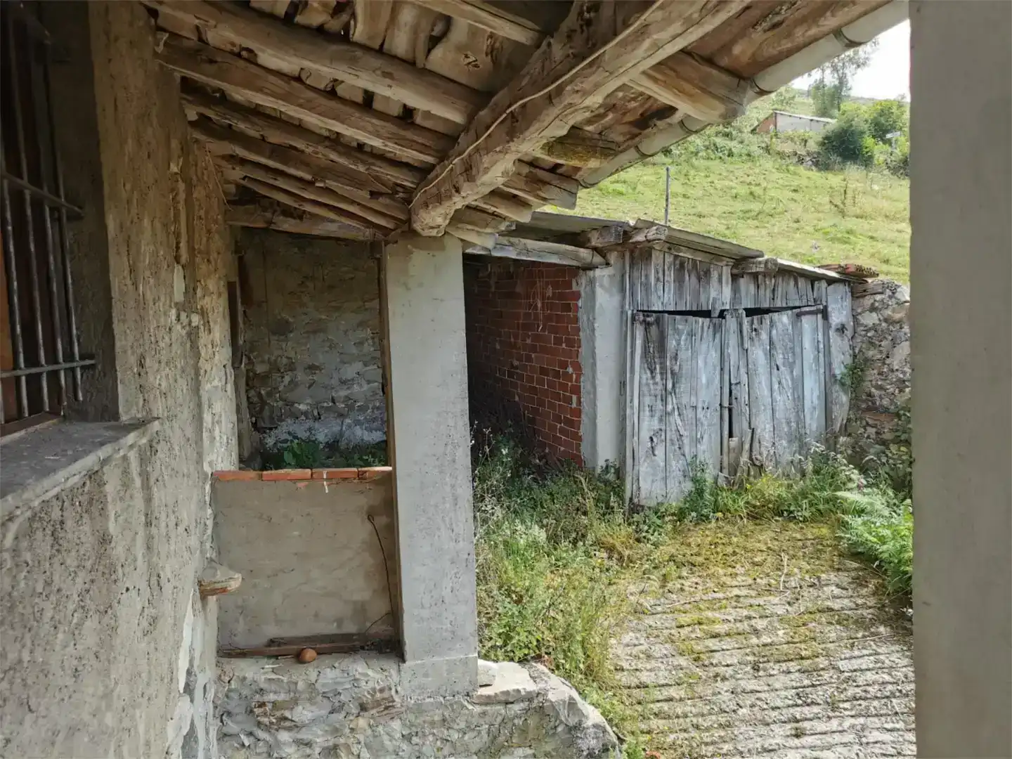 Vista exterior de Finca rústica en venta en Belmonte de Miranda, Asturias