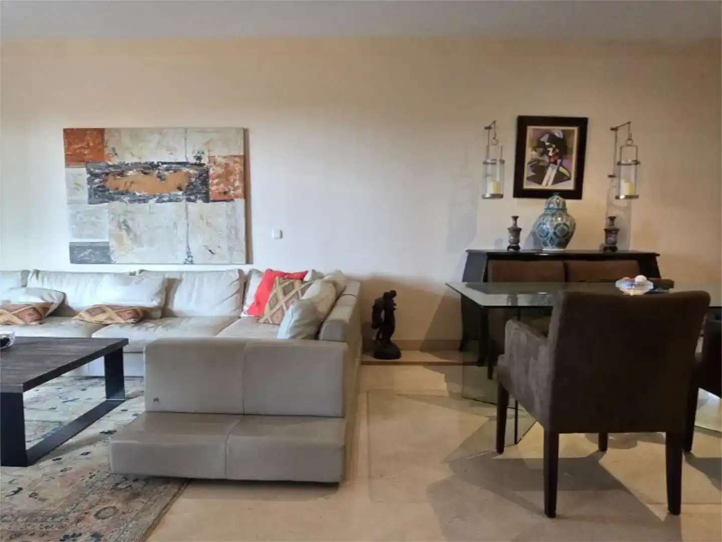 Sala d'estar de Apartament en venda en Marbella amb Aire condicionat i Piscina