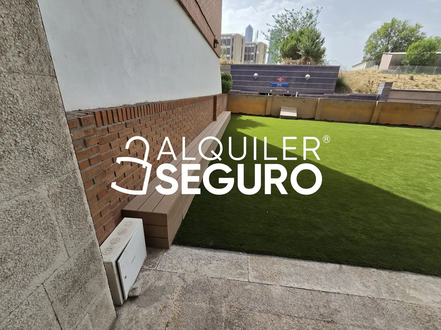 Jardí de Pis de lloguer en Madrid amb Aire condicionat, Calefacció i Piscina