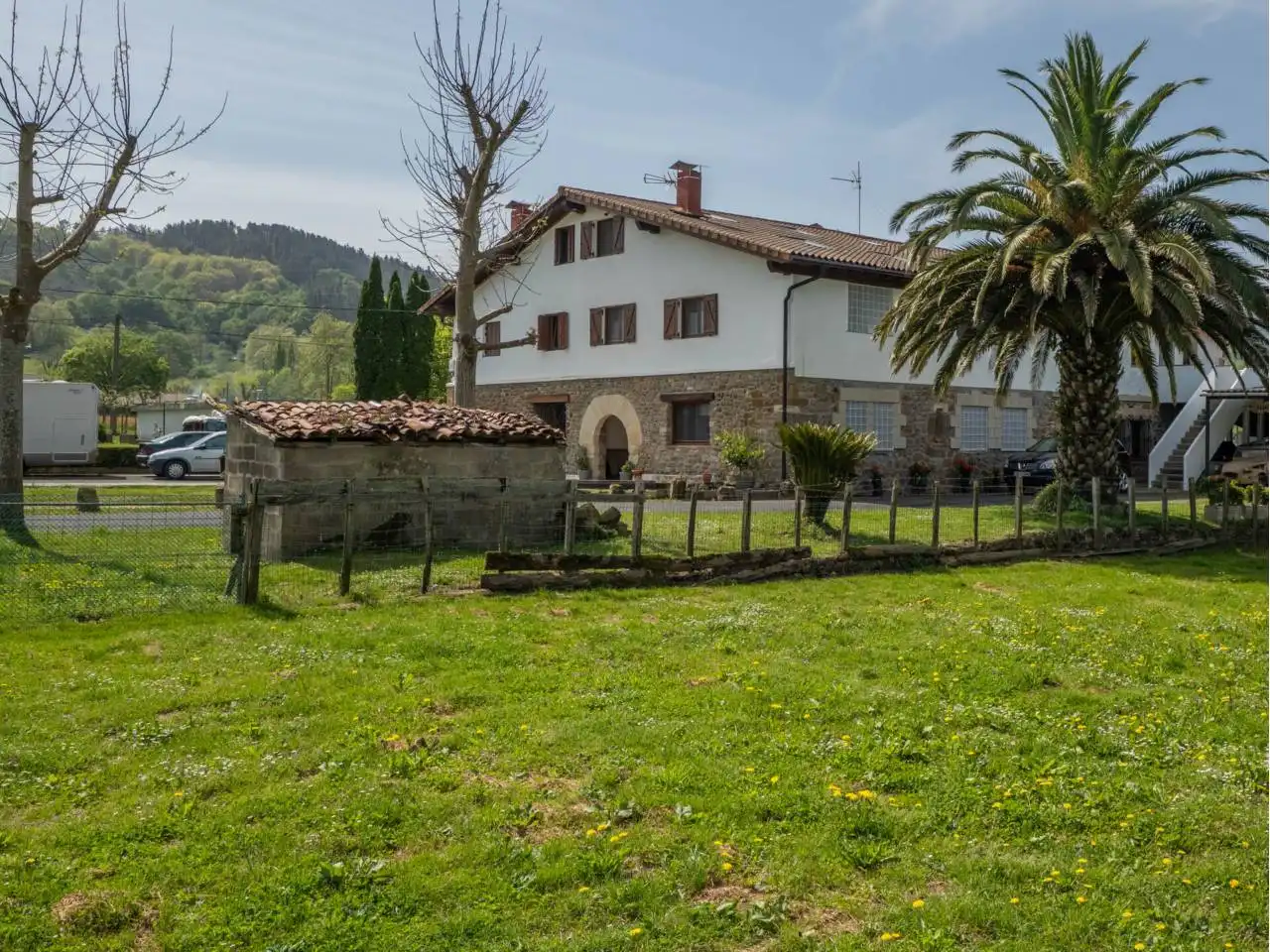 Vista exterior de Casa o xalet en venda en Donostia - San Sebastián  amb Calefacció i Terrassa