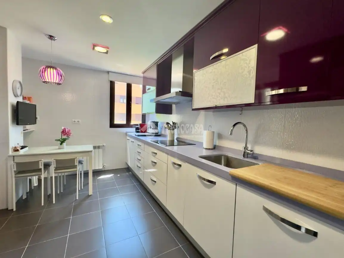 Cocina de Piso en venta en Las Rozas de Madrid con Aire acondicionado, Calefacción y Terraza
