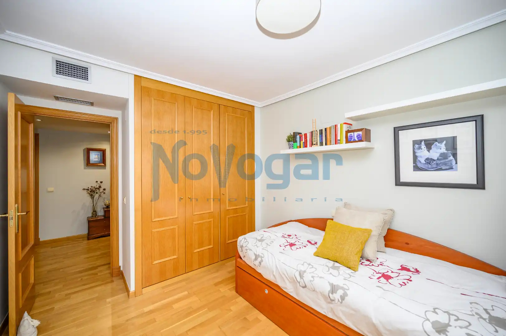 Bedroom of Flat for sale in Móstoles  with Air Conditioner, Heating and Parquet flooring