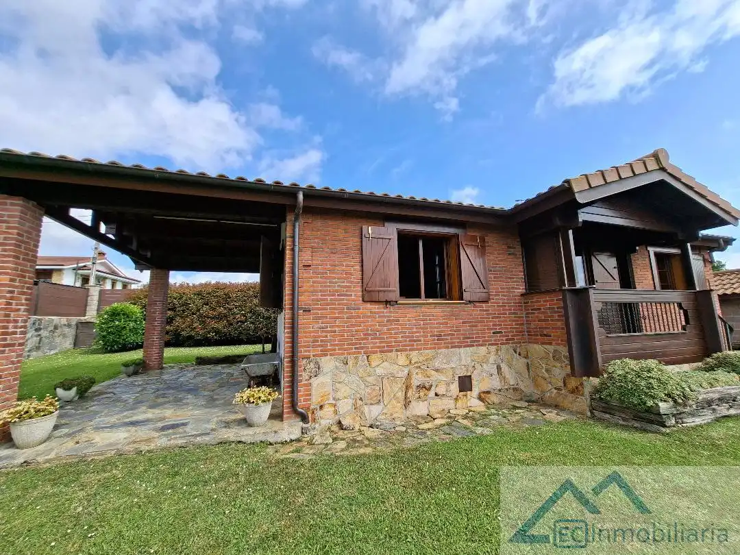 Garden of Houses for sale in Bareyo  with Heating, Storage room and Furnished