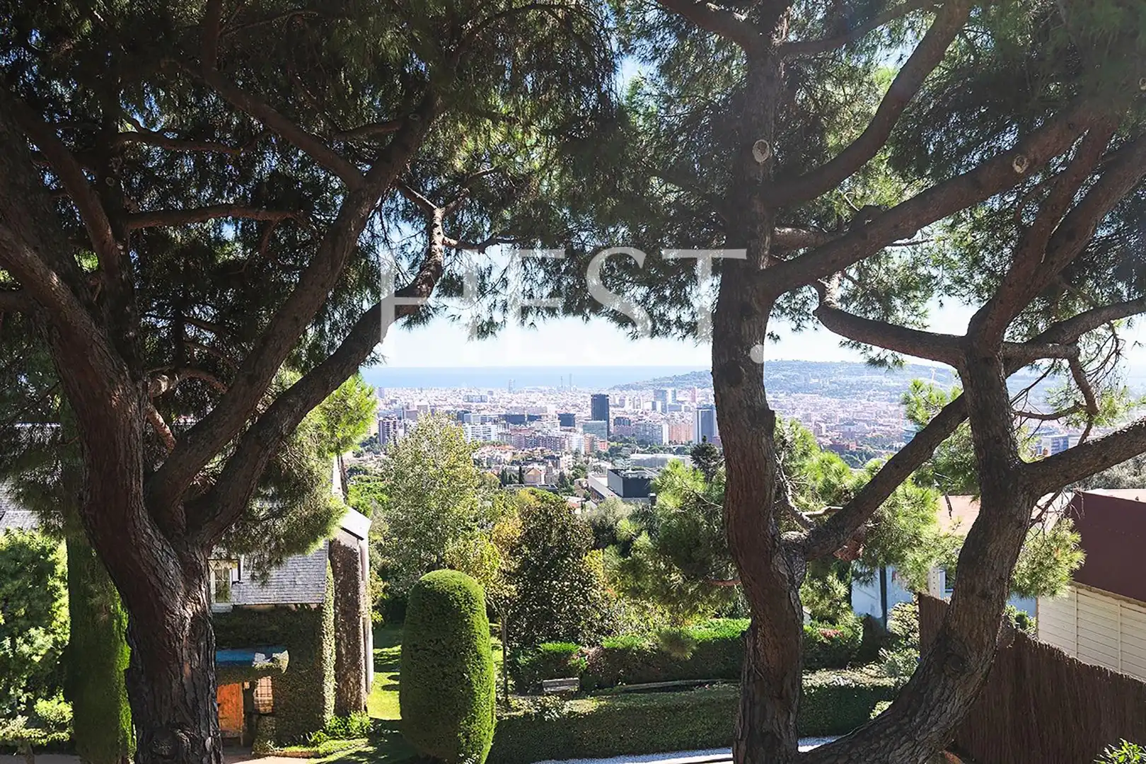 Vista exterior de Casa o chalet de alquiler en Barcelona con Aire acondicionado, Calefacción y Jardín privado