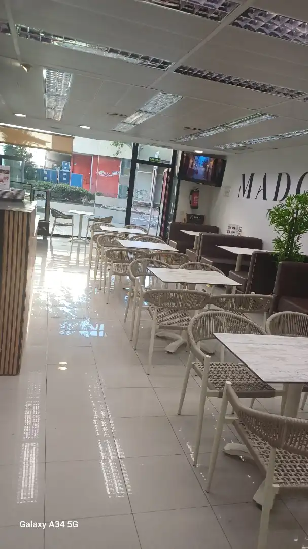 Business premises for transfer in Avinguda de Pere el Cerimoniós 11